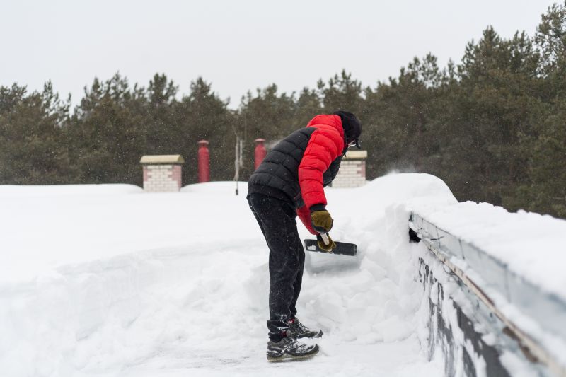 Avoid Winter and Summer Peak Times